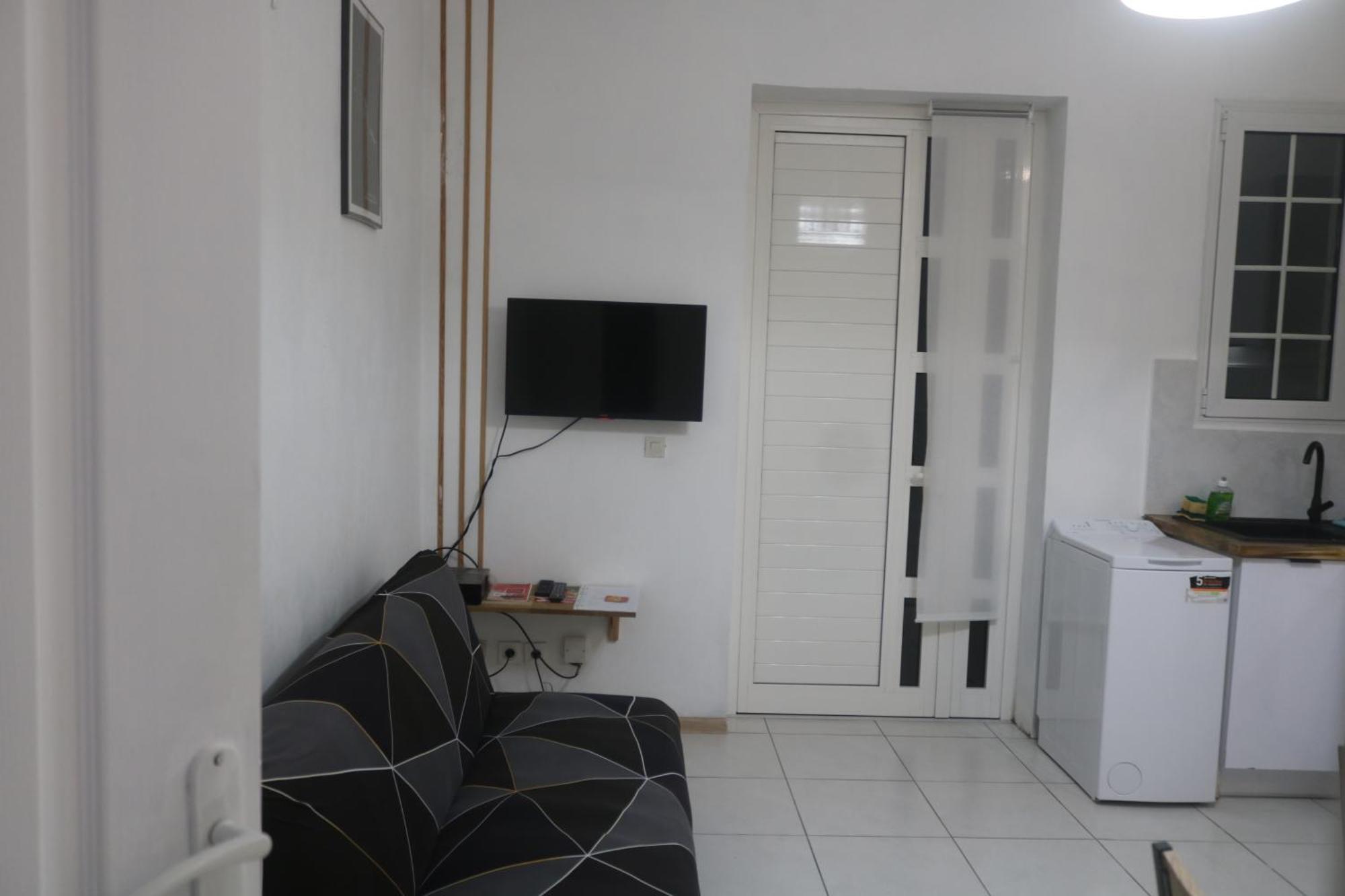 Le Moringa Apartment Baie-Mahault Bagian luar foto